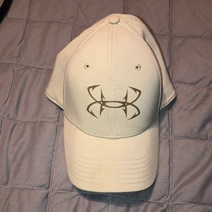 Under armor hat
